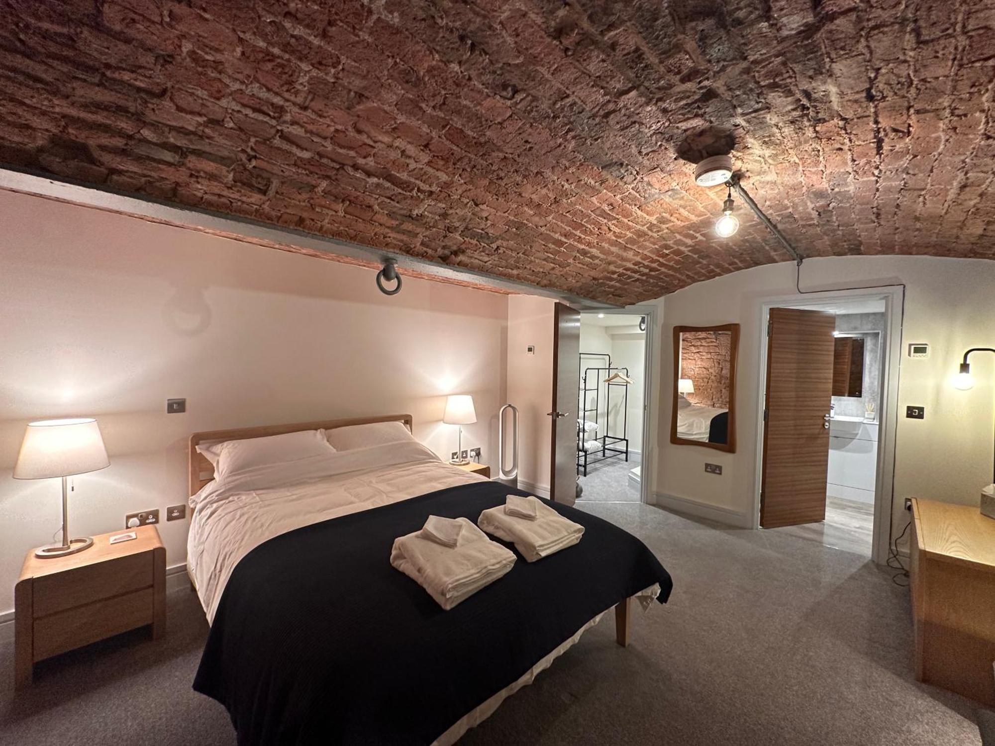 The Engine House At Dixons Chimney Near Carlisle Castle Unique Historic Apartment With 65 Inch Sky Glass And Private Parking 외부 사진